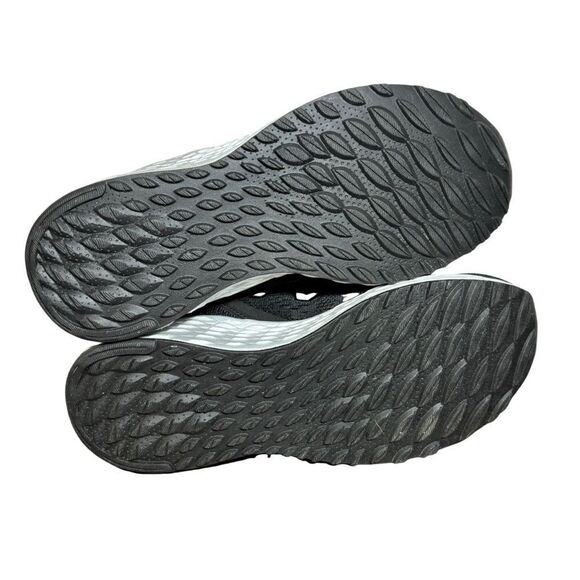 Men’s New balance fresh foam athletic shoes size 5 black - Picture 5 of 5